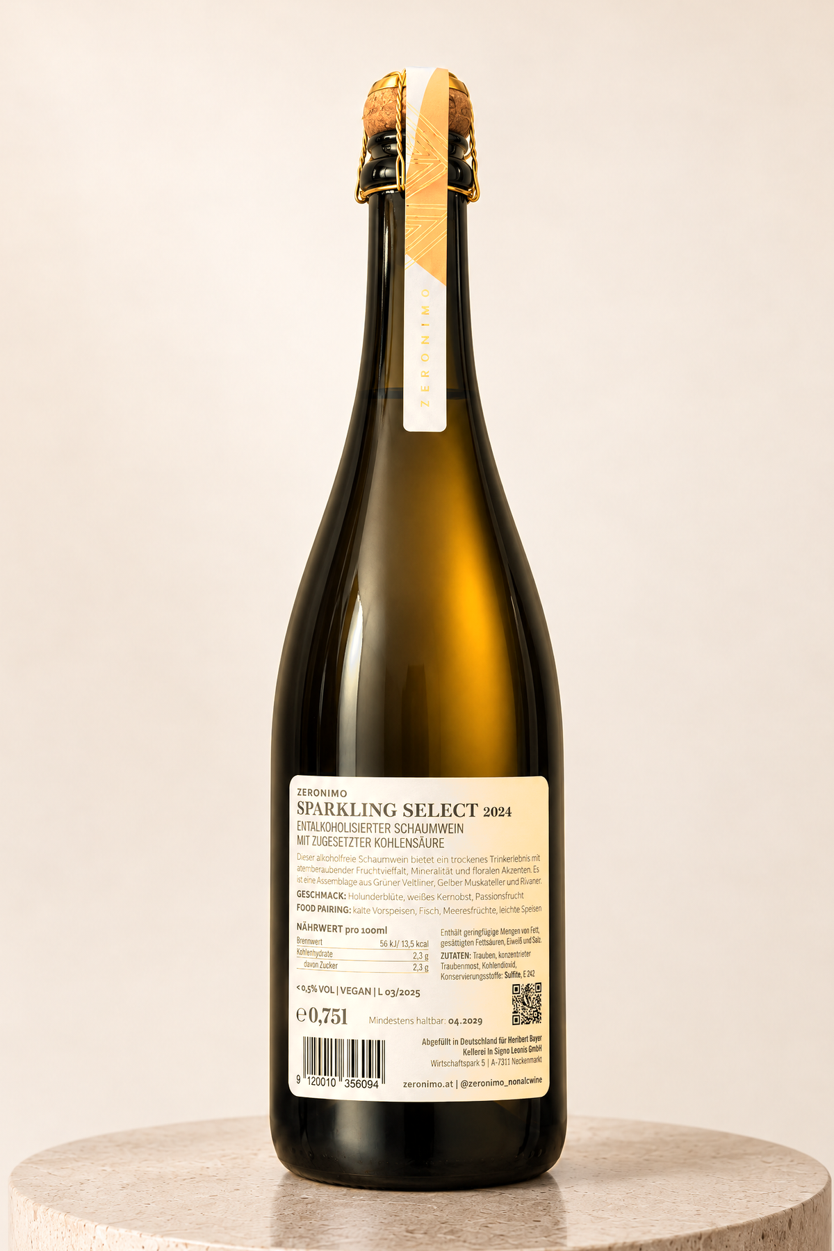 Sparkling Select 750ml bottle, back label